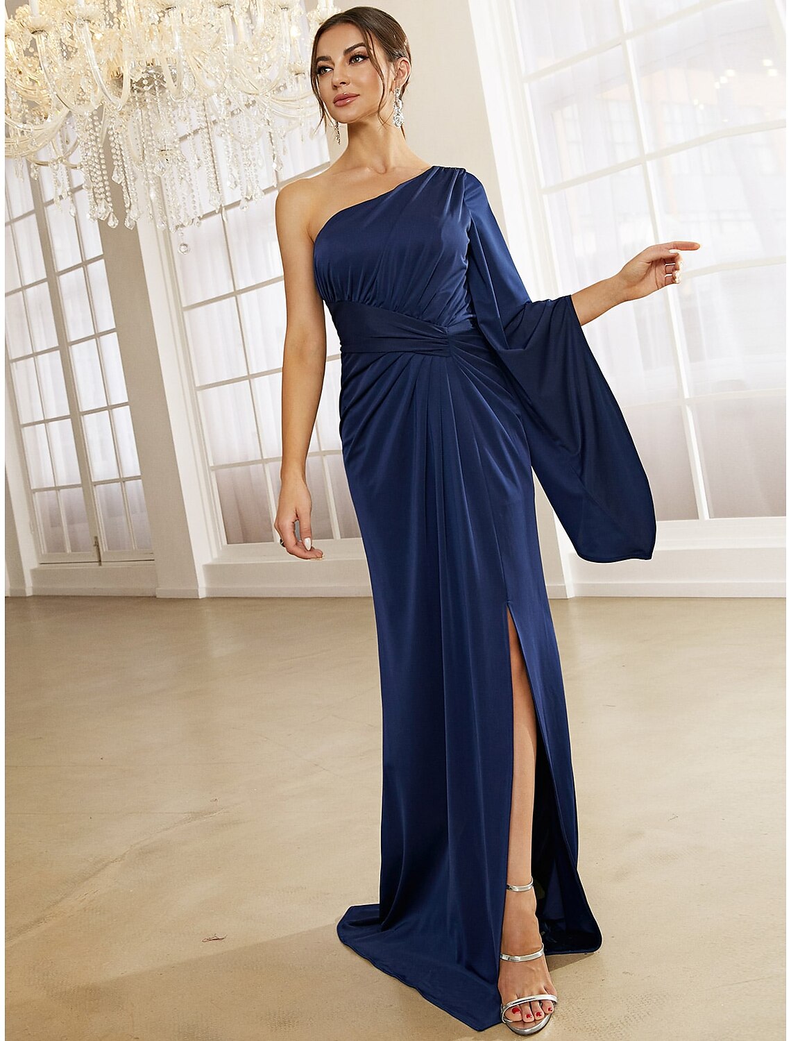 Luolandi A-Line Evening Gown Elegant Dress Formal Fall Sweep / Brush Train Long Sleeve One Shoulder Fabric with Pleats